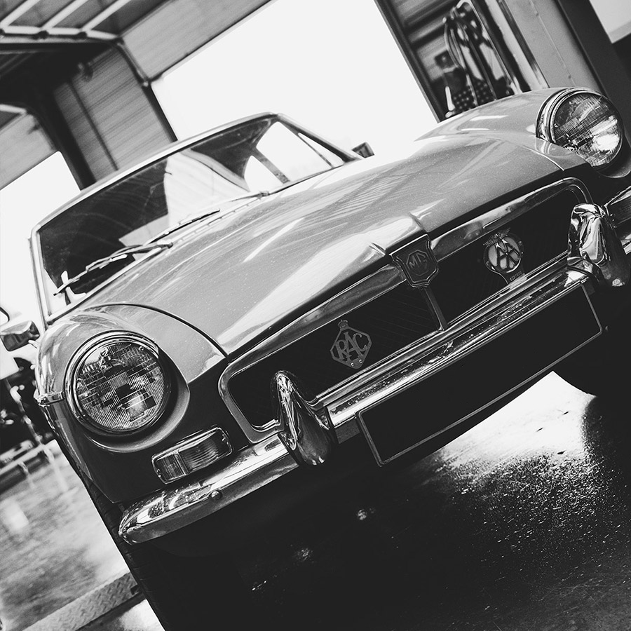 photos de l'atelier vintage du garage des corbières